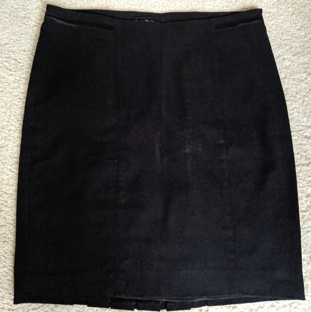 Bebe Fitted Skirt